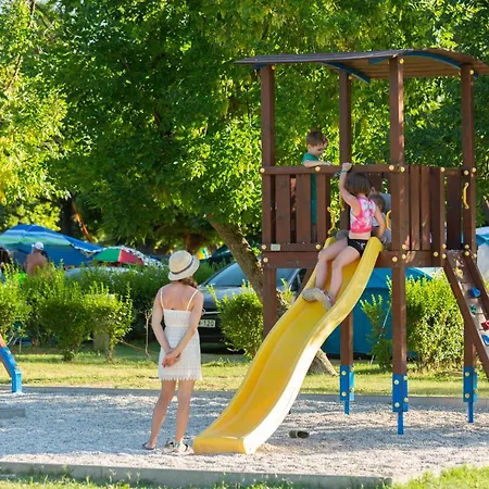 Aranypart & Campingplatz