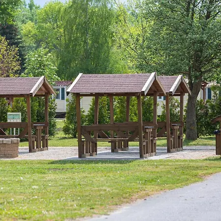 Camping Aranypart &