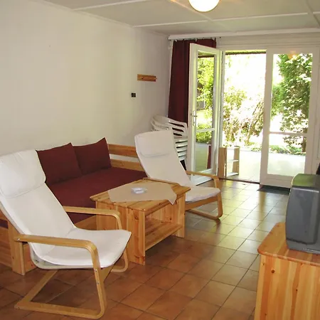 Aranypart & Kemping 2*