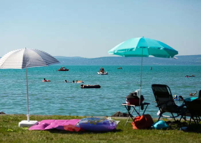 Aranypart & 营地 希欧福克